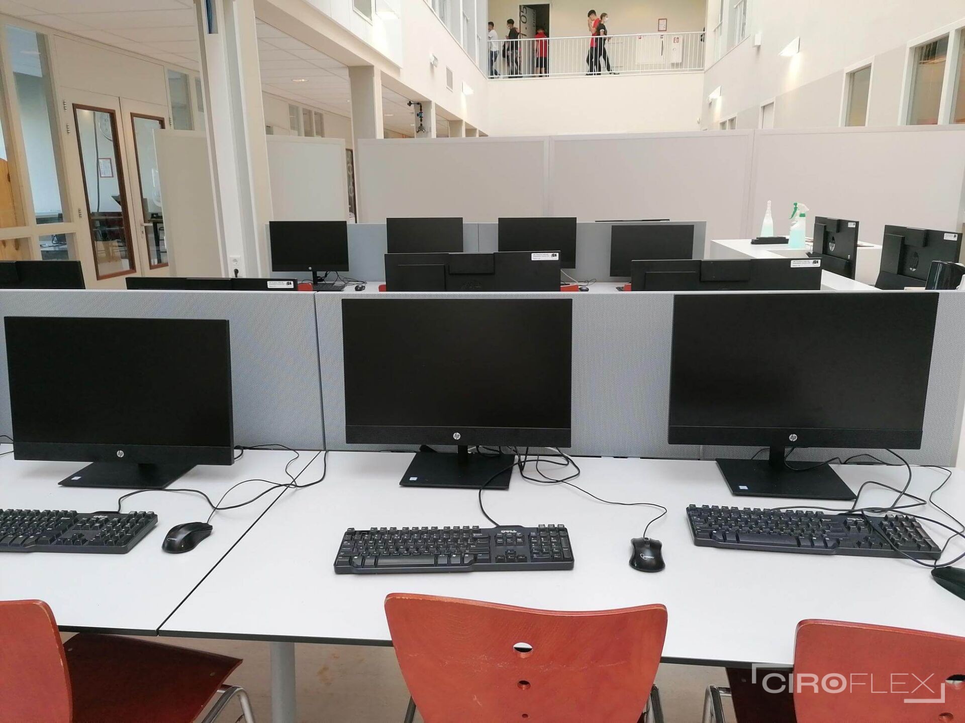mobiele scheidingswanden onderwijs school – college (1) mobiele scheidingswanden onderwijs school - college (1)