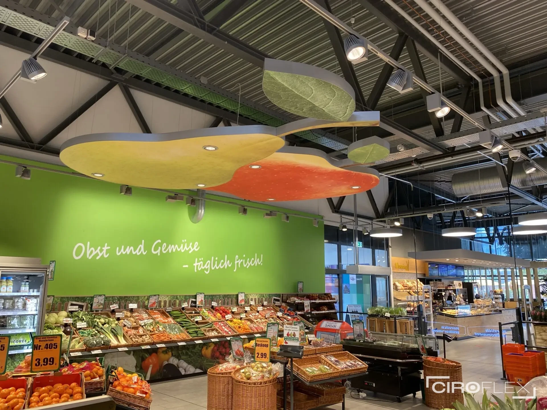 Organische-plafondelementen-interieurbeleving-scaled Organische plafondelementen interieurbeleving