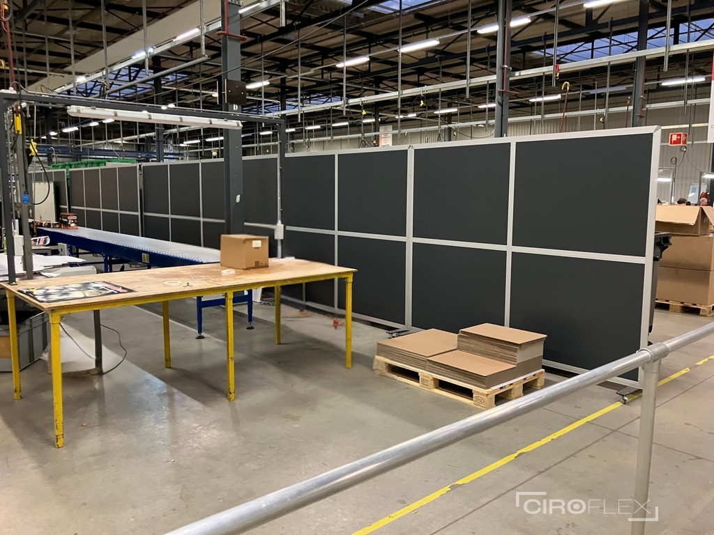 Mobiele scheidingswand productie montagehal Vidar Sittard Ciroflex Mobiele scheidingswand productie montagehal Vidar Sittard Ciroflex